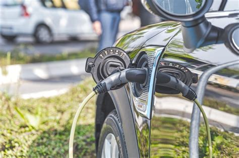 Can You Turn On Electric Car While Charging? Exploring the Possibilities and Implications